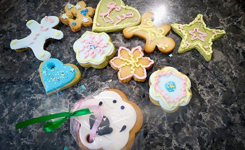 Выпечка и роспись новогодних пряников